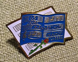 N103 - Pin 65 Jahre Männerchor Majhof Luzern / Rose Nr. 209