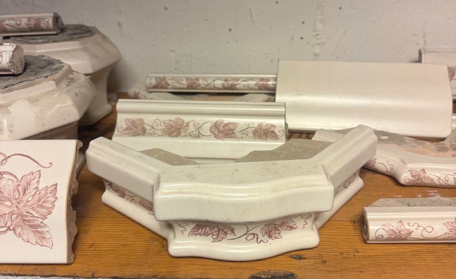 Tutte le decorazioni: Dekorative Elemente Vintage-Keramik / Kamin / Wandfliese – Difettoso da Nussbaumen AG venduto da olitech5415 2