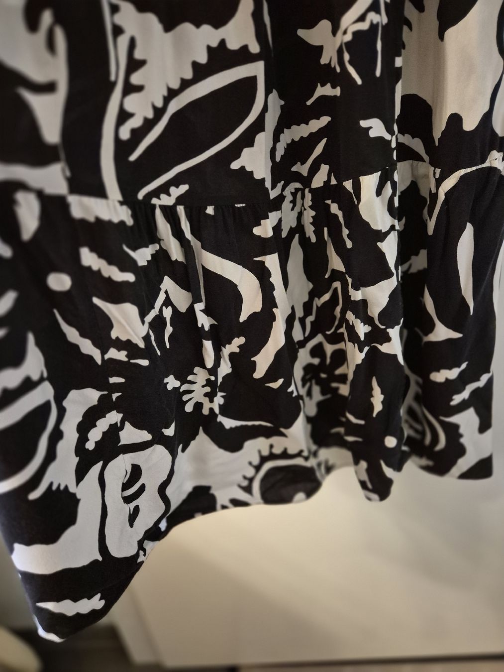 H&M Kleider: Kleid Gr. S – Gebraucht aus Thalwil von Briscolina 4