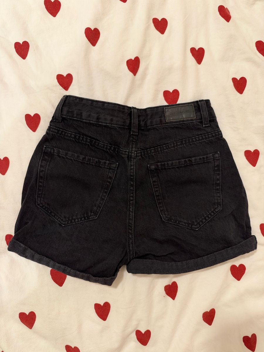 C&A Pantaloni: C&A Jeans Short schwarz – Usato da Root venduto da meower_ 1