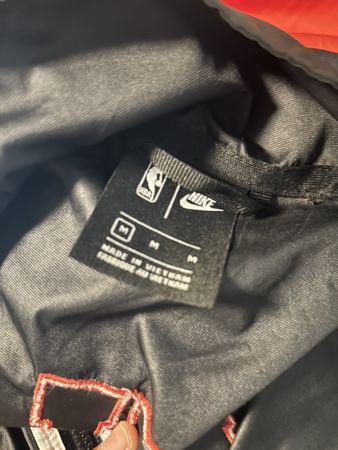 Nike Chicago Bulls Jacke Grösse M guter Zustand