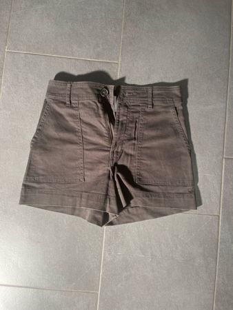 H&M Hosen Shorts, Dunkelgrün, Gr.34
