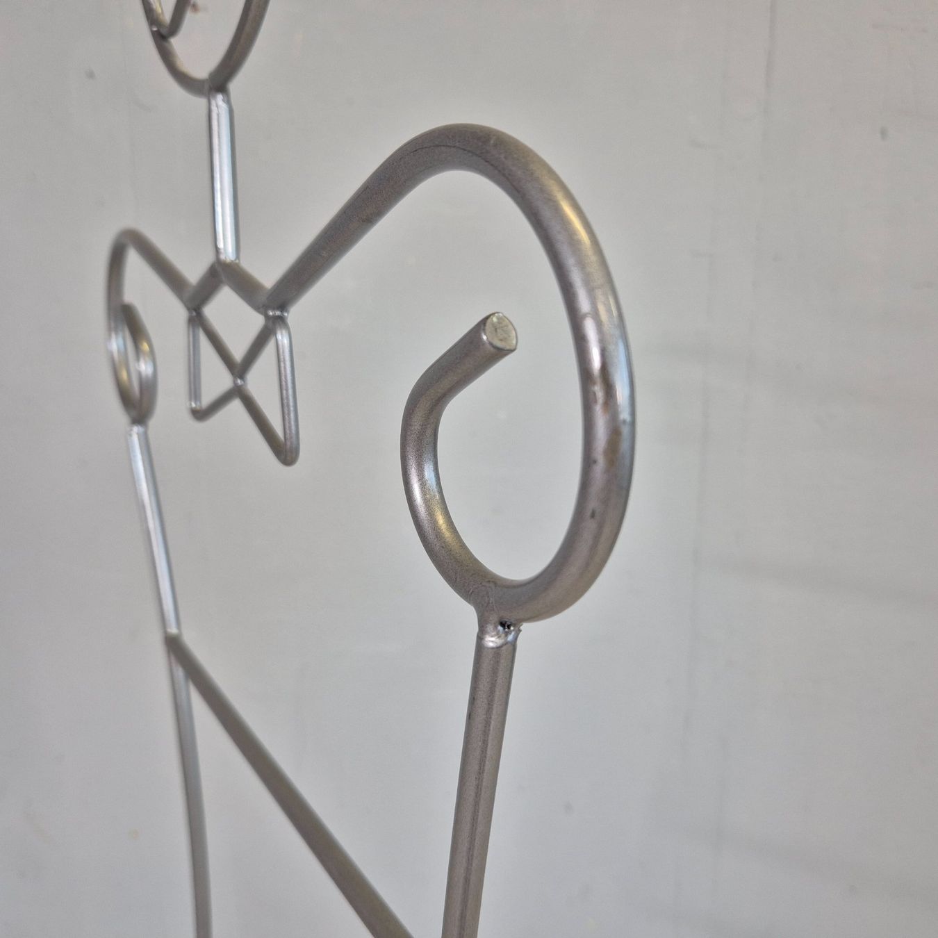 Guardaroba: Man Coat Rack Kleiderständer Garderobe Junge / Mann Metall – Usato da Nottwil venduto da Wondewa-Shop 4