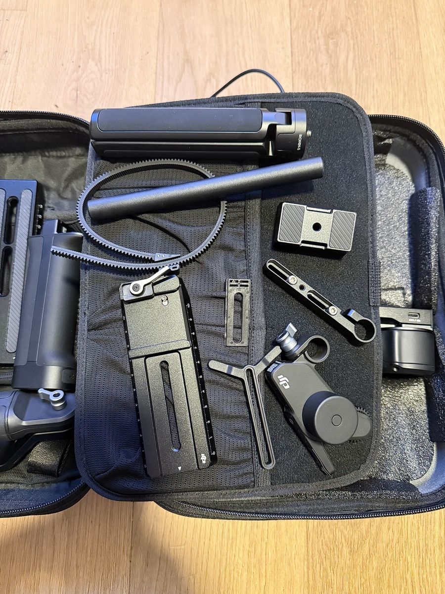 DJI Altri Accessori: DJI RS 4 Pro Combo + Focus Pro LiDAR + SmallRig Monitormount – Nuovo (secondo la descrizione) da Chur venduto da LordPENSley89 2