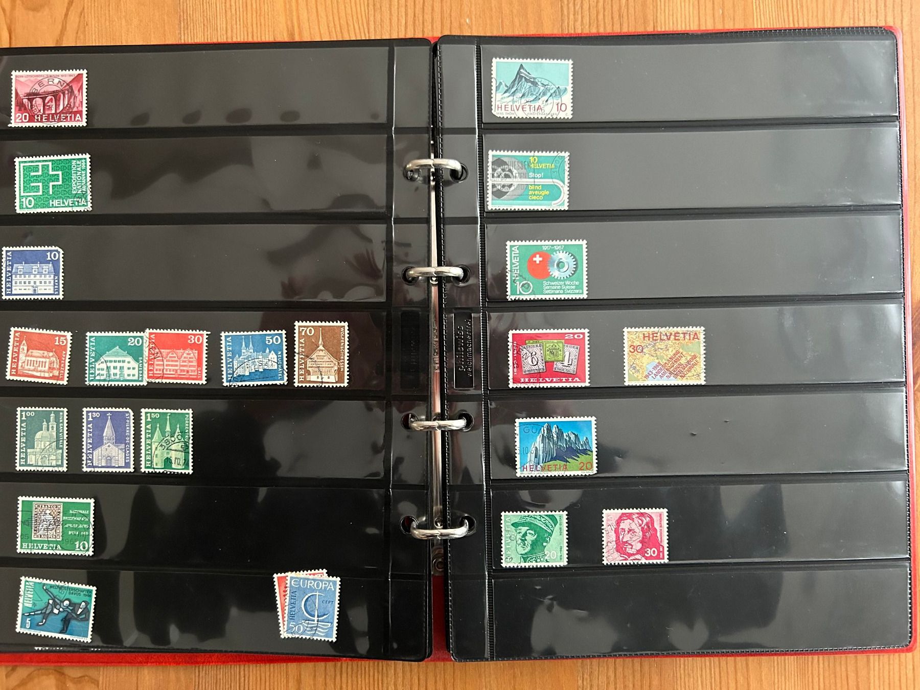 Tous les timbres: Briefmarkenalbum Schweiz – D'occasion à Zollikon par Xblanka 3