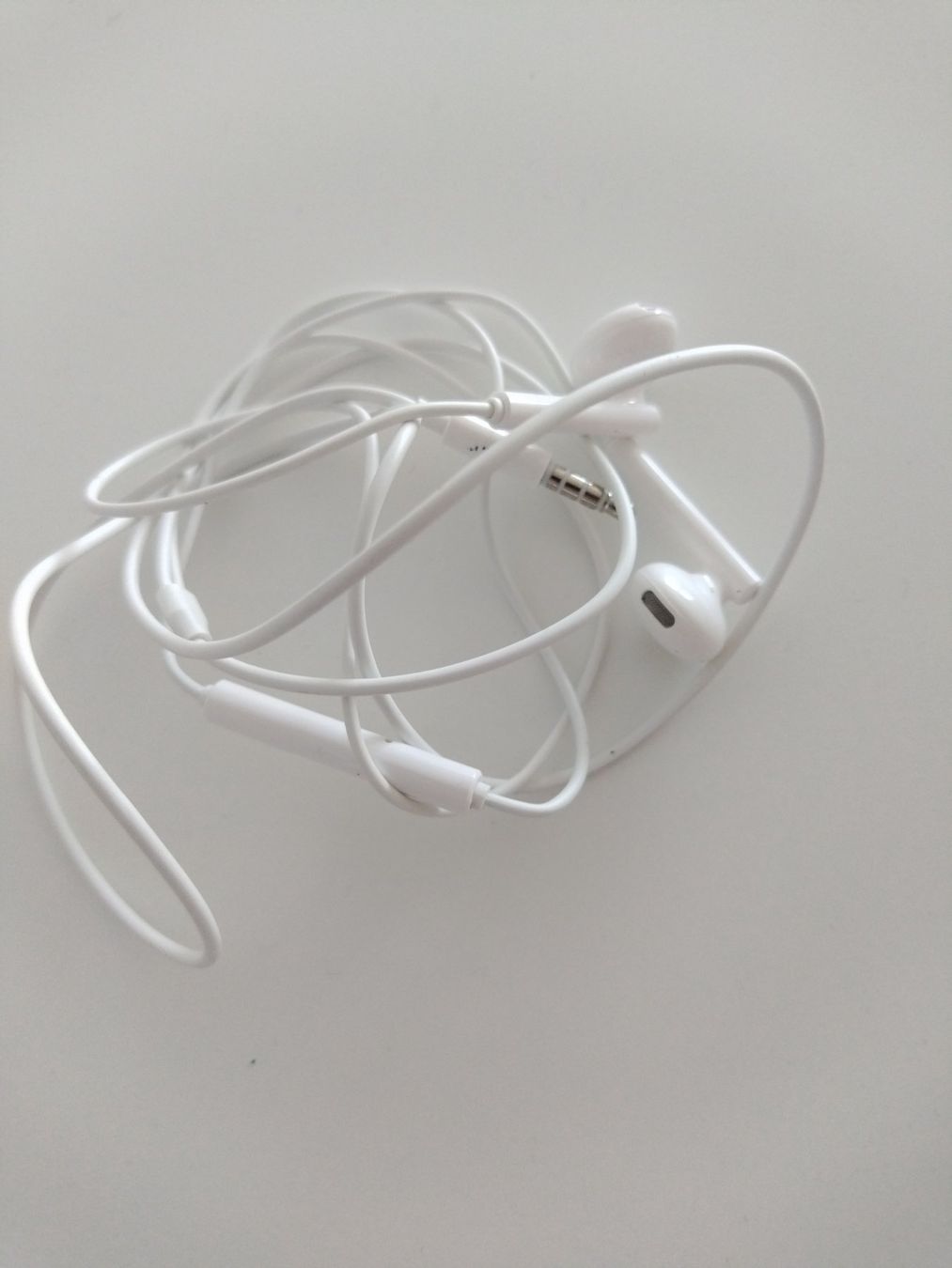 Apple Cuffie: Apple Kopfhörer – Nuovo (secondo la descrizione) da Frauenfeld venduto da Atrix720