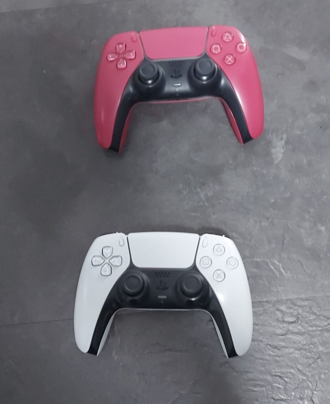 Sony Console: PS5 Konsole Disc edition + 2 Controller + PS VR + 15 Spiele – Usato da Widnau venduto da kano3 4