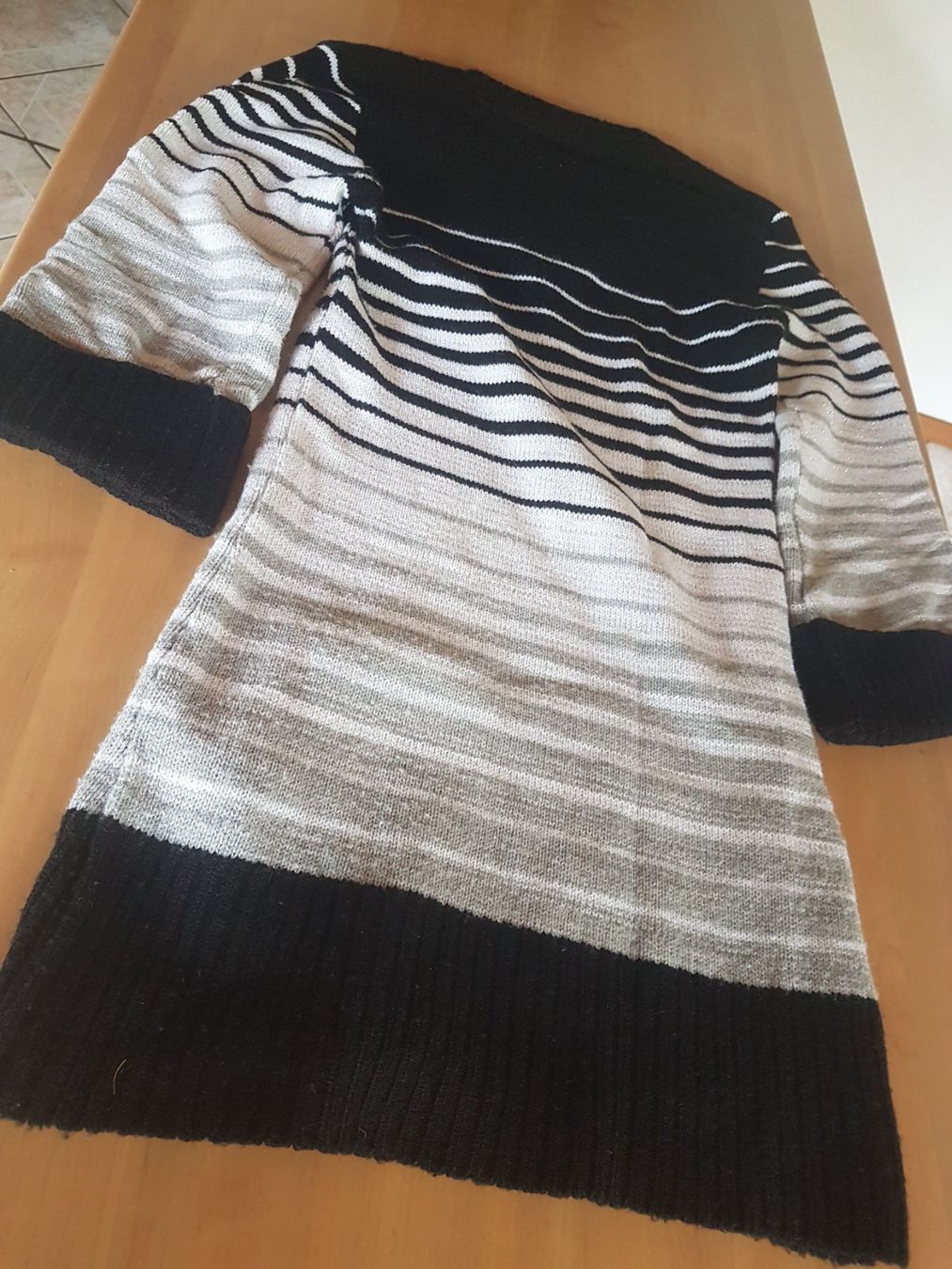 Vestiti: Robe pull col en V taille S – Usato da Villiers venduto da san_jn5w 4