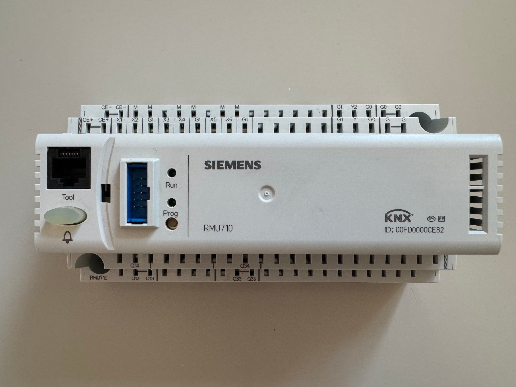 Siemens Componenti elettronici: SIEMENS UNIVERSALREGLER, RMU710-1 – Usato da Trimbach venduto da ORTHOPORT
