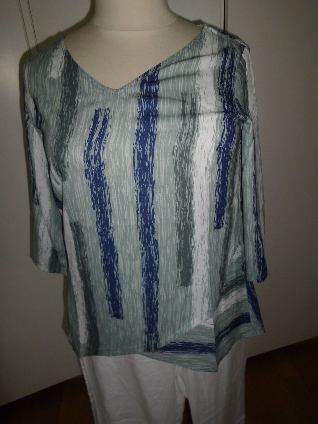 T-shirt: T-shirt vert/bleu T. 44 – Nuovo (secondo la descrizione) da Marin-Epagnier venduto da Madja 1