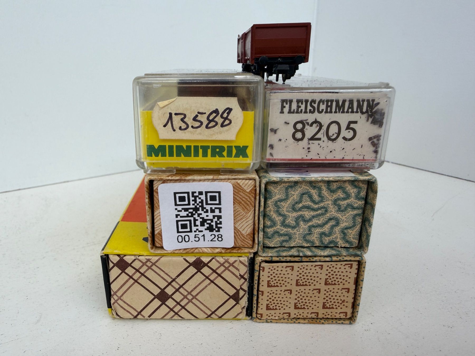 Trains électriques: Fleischmann 8205, Minitrix 13588, Piko Güterwagen – D'occasion à Büsserach par ModellbahnDepot 7