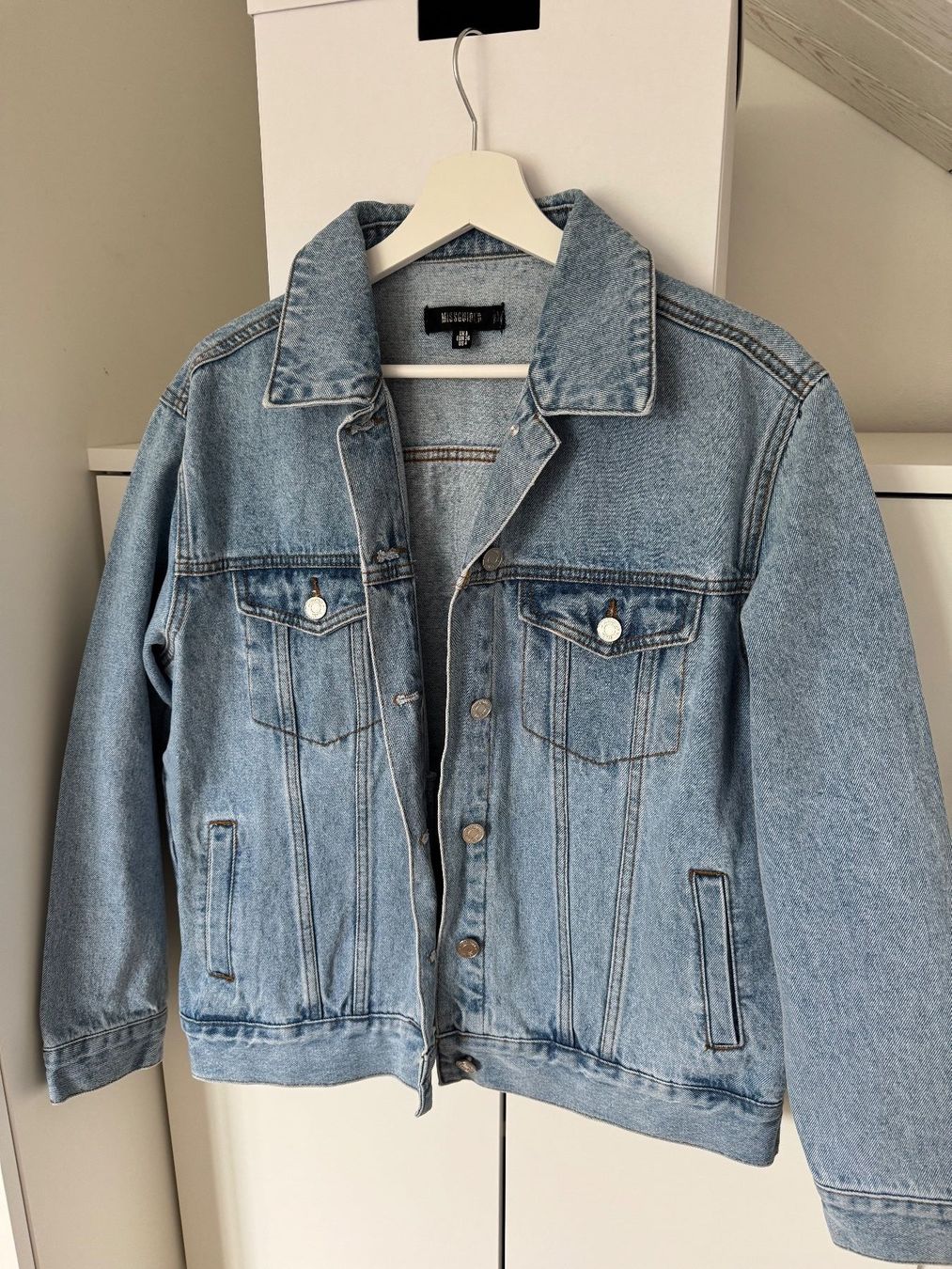 Vestes: Oversized Jeansjacke Missguided – Neuf (Voir description) à Arbon par flowerandfound