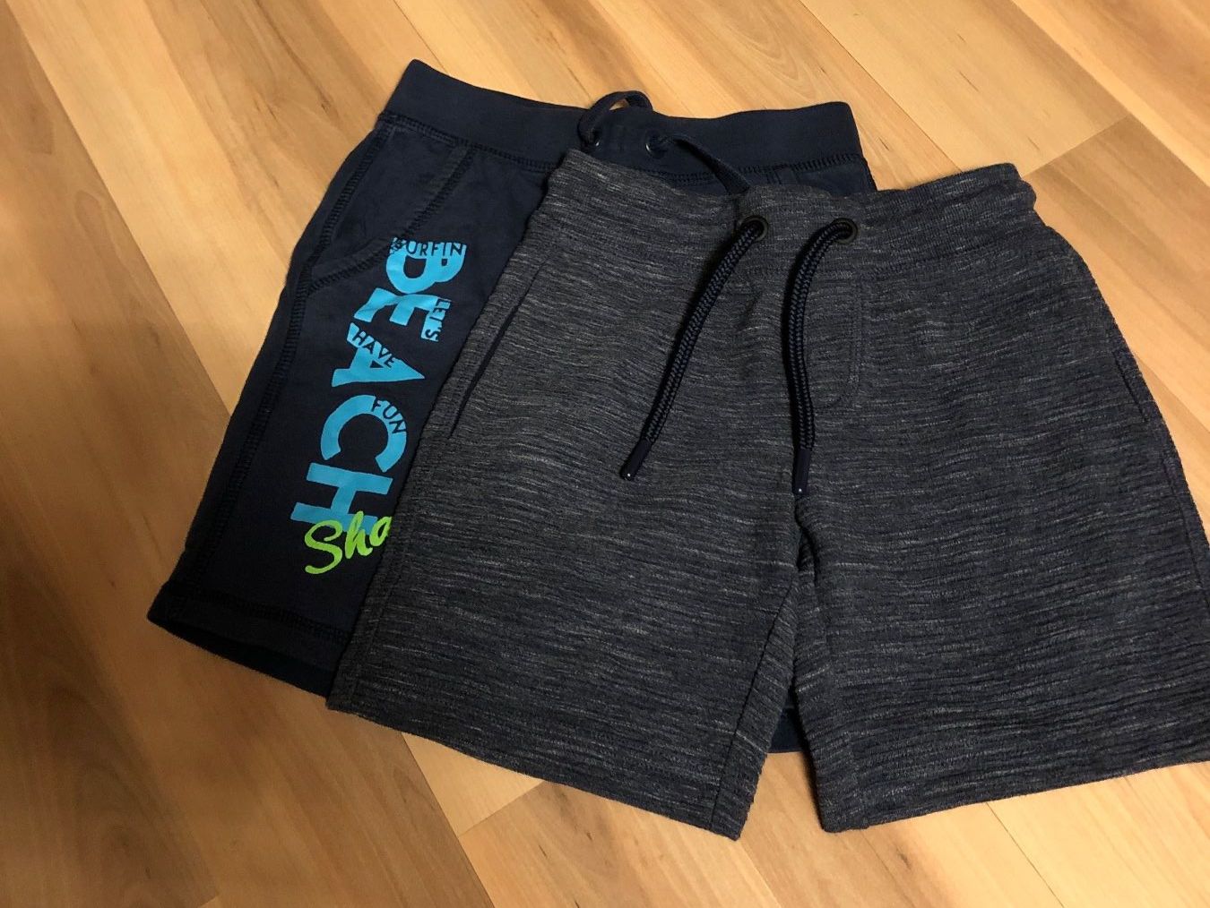 Pantaloni: Shorts Set Grösse 110 – Usato da Vilters venduto da san_2t9g