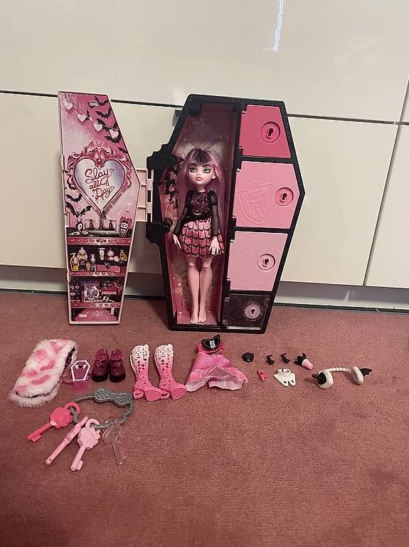 Poupées: Monster High Umkleide Draculaura – D'occasion à Ormalingen par Cosma11 2