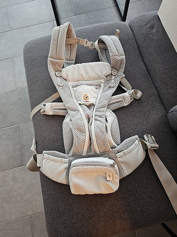 Porte-bébés ventraux & dorsaux: Ergobaby Omni Breeze 360 – D'occasion à Sigriswil par v02t