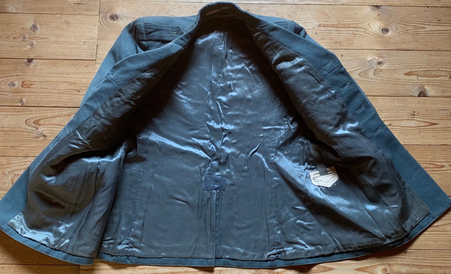 Schweizer Armee Uniformen: Uniformjacke der CH Armee – Gebraucht aus Goldingen von Bergler012 1