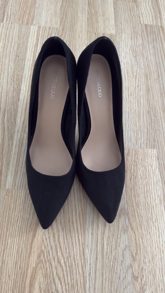 Scarpe da donna: Chic classic high-heeled shoes – Usato da Zürich venduto da ish_6v8w 2
