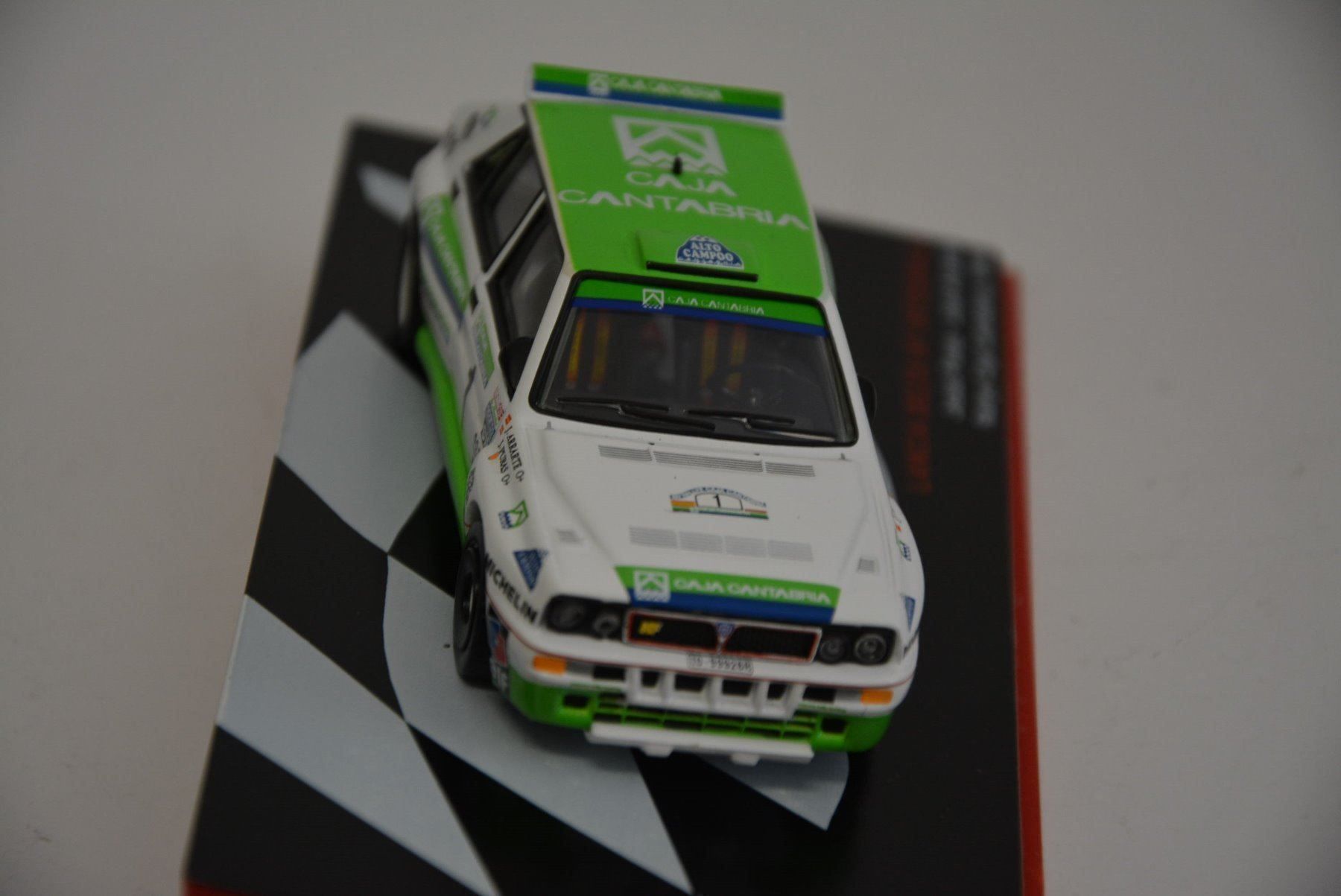Lancia Modellautos: Lancia Delta HF Integrale 1992 , 1:43 – Neu und originalverpackt aus Goldach von Feivel9 4
