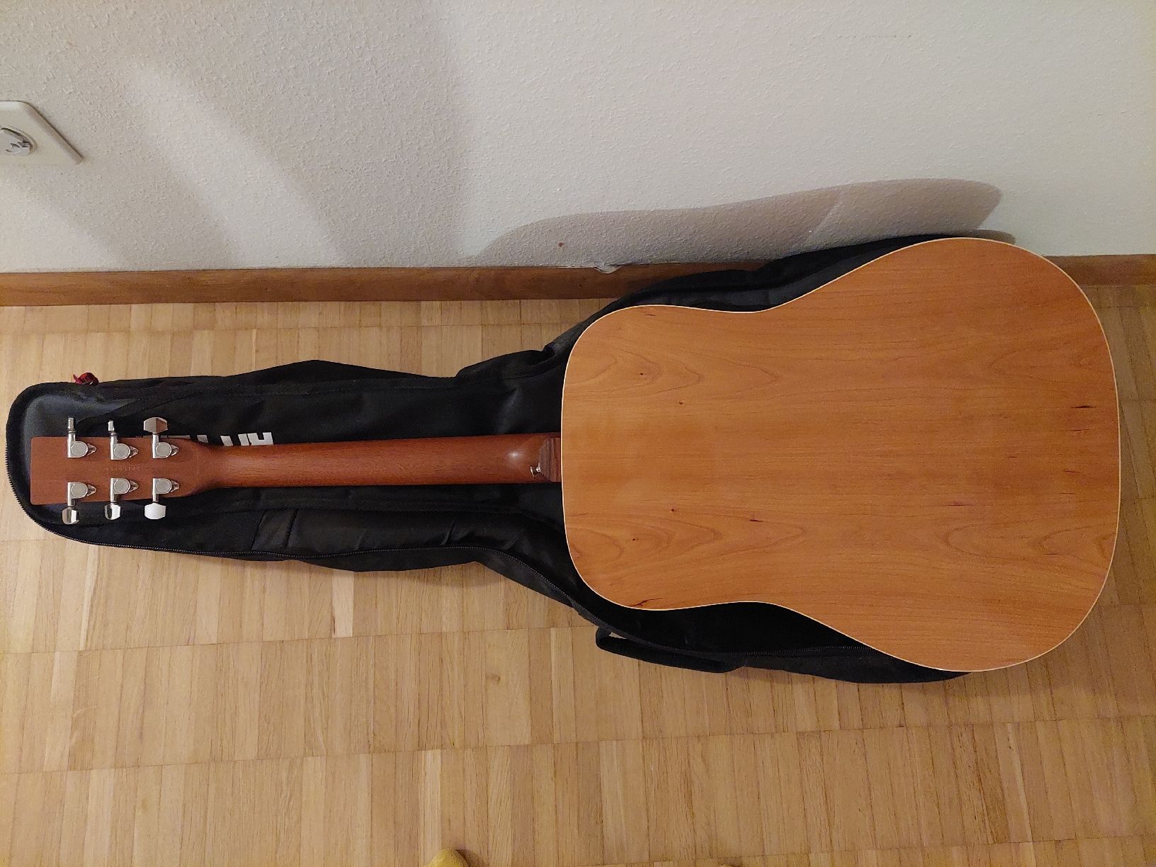 Strumenti musicali: Norman Gitarre B 20 HG – Usato da Aarau venduto da Musicandotherthings 1