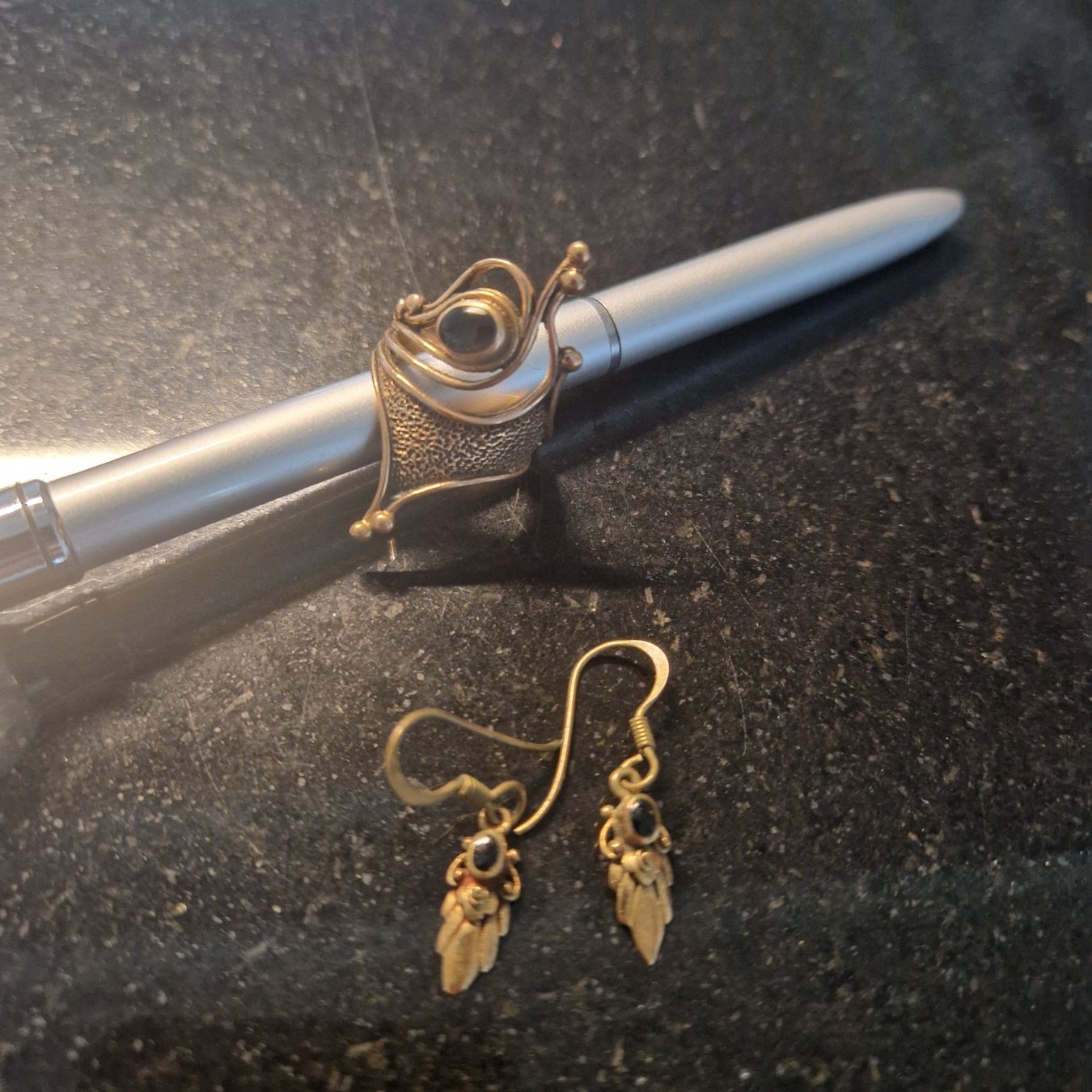Altri gioielli: Schmuck-Set mit Onyx, neuwertig – Nuovo (secondo la descrizione) da Gränichen venduto da sunchi07