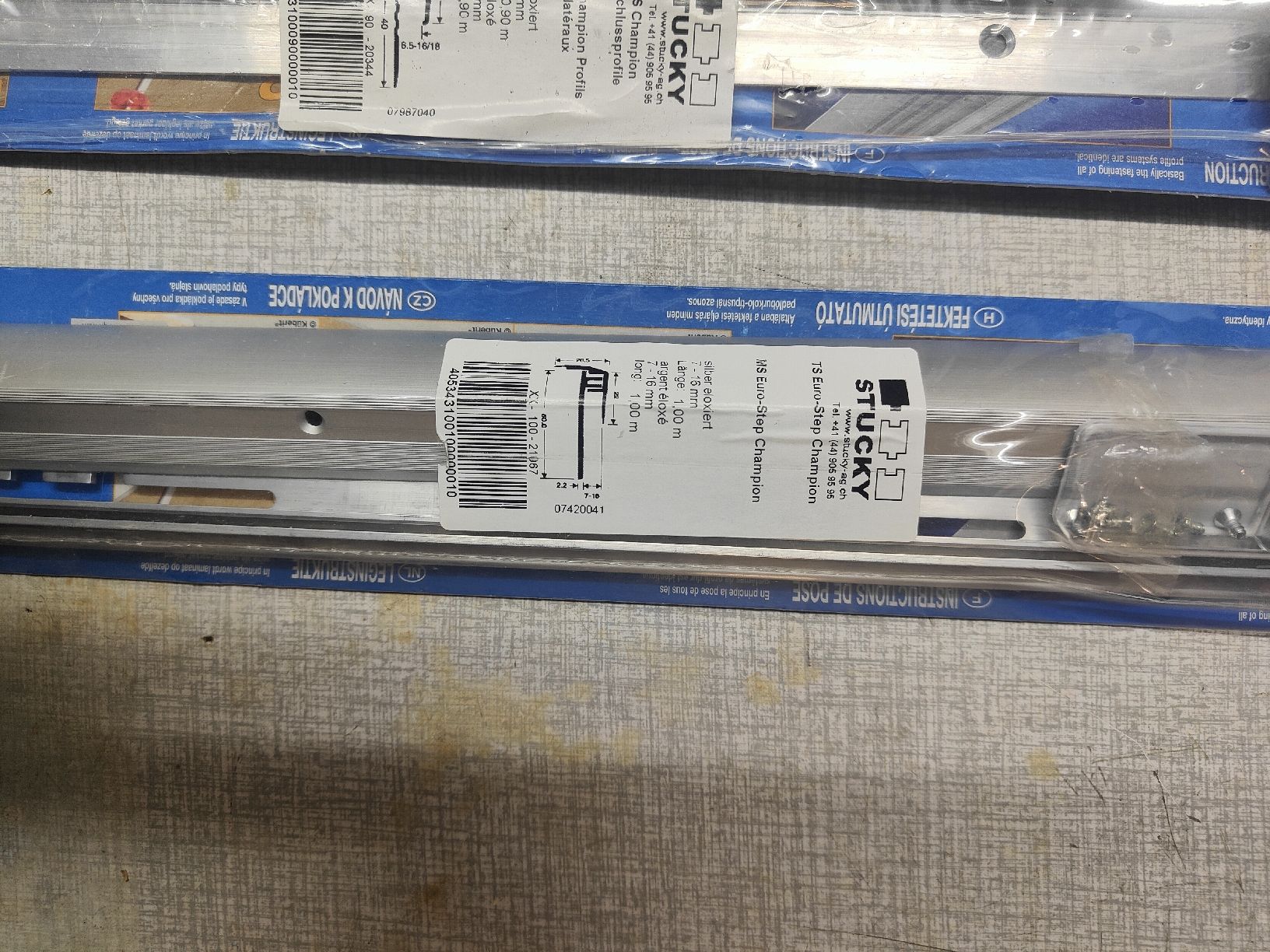 Profilati: Stucky & clipstech Profile, neu günstig – Nuovo e nell'imballaggio originale da Seuzach venduto da Omura 2