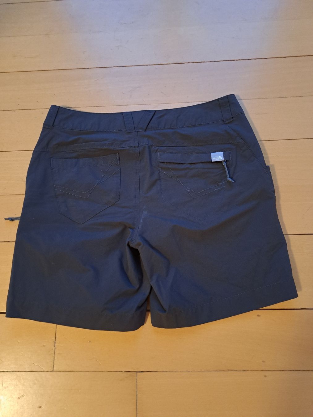 North Face Pantaloni: The  North Face Wander Shorts – Usato da Thalwil venduto da sternenstaub369 1