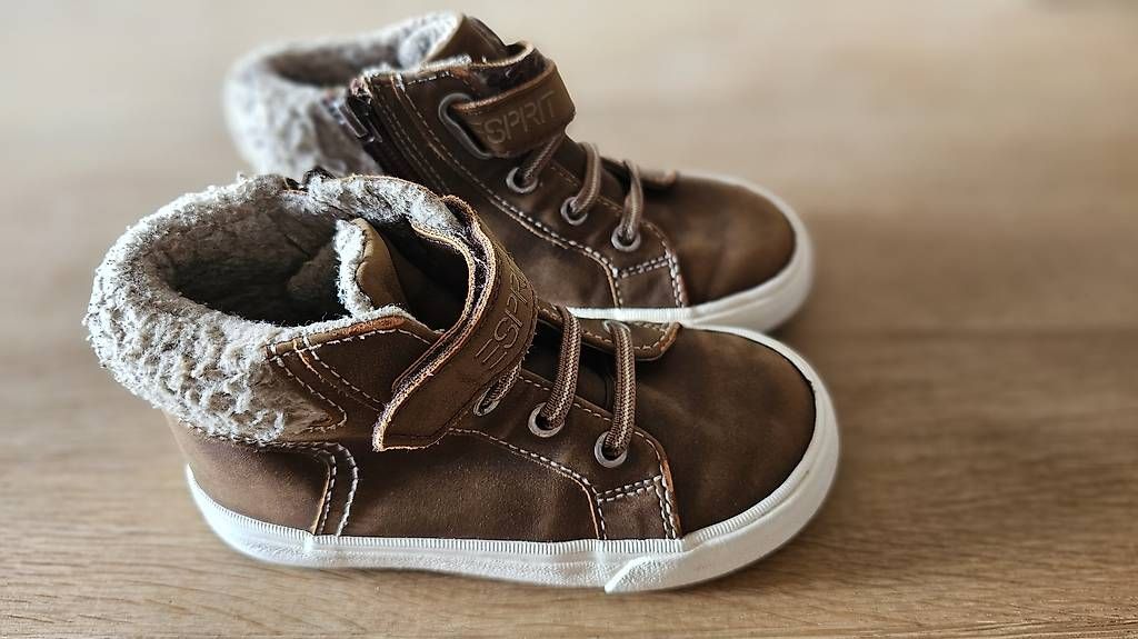 Esprit Schuhe für Jungen: Herbst- / Winterschuhe Gr 25 – Gebraucht aus Elgg von soleo509 1