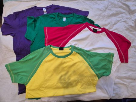 4 T-Shirt L  violett,grün,weiss/rot,gelb/grün, div. Marken
