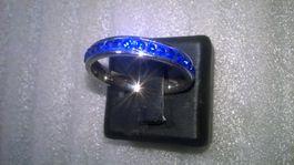 RING EDELSTHAL,,MIT DUNCKELBLAU KRISTALL