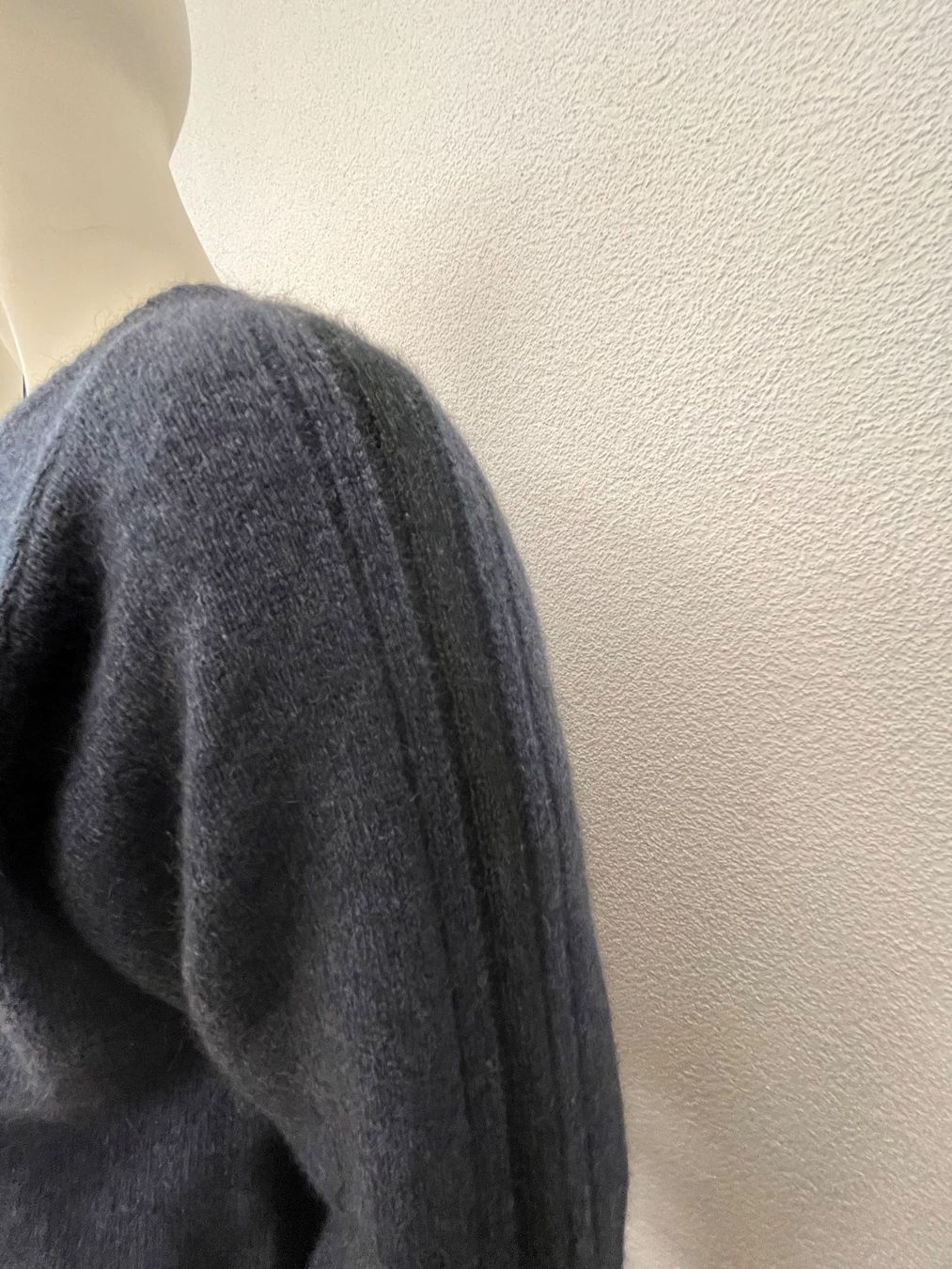Maglioni & Felpe: Possum Pullover Herren V-Ausschnitt denim Grösse M – Nuovo e nell'imballaggio originale da Zollikofen venduto da marys-choice 1