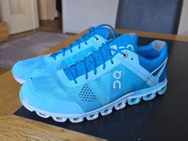 ON Cloud  schuhe EU 41
