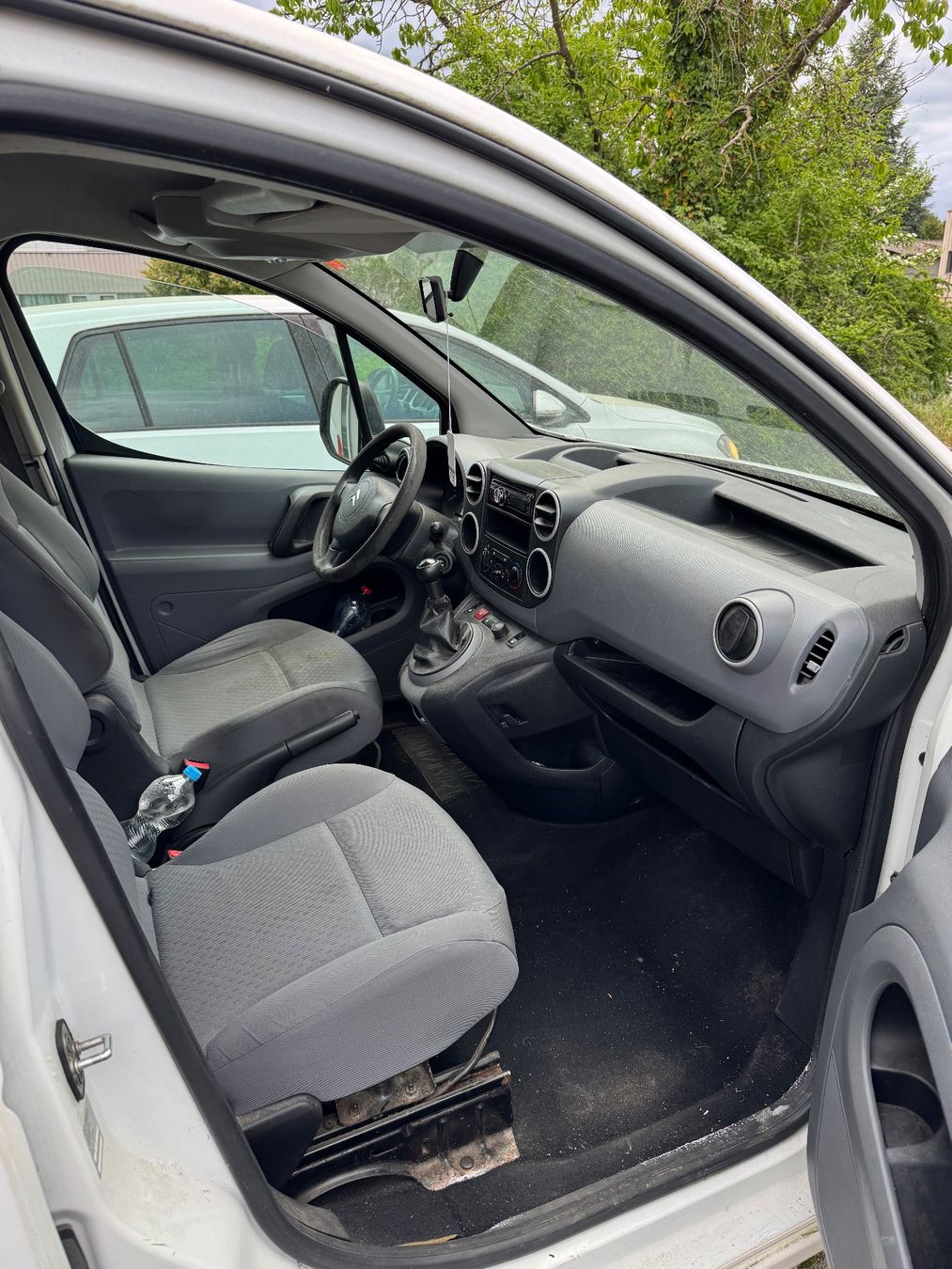 Citroën Véhicules utilitaires: Citroen Berlingo – Défectueux à Tägerwilen par mar_77g7 3