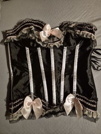 Corsetto nero gotico con fiocchi rosa taglia M buone condizi