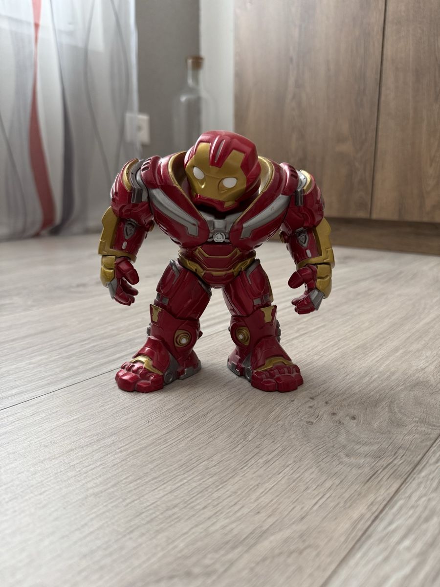 Funko Statuette: Pop, avengers, hulkbuster – Nuovo e nell'imballaggio originale da Geneveys-Coffrane venduto da jon_n5qd 1
