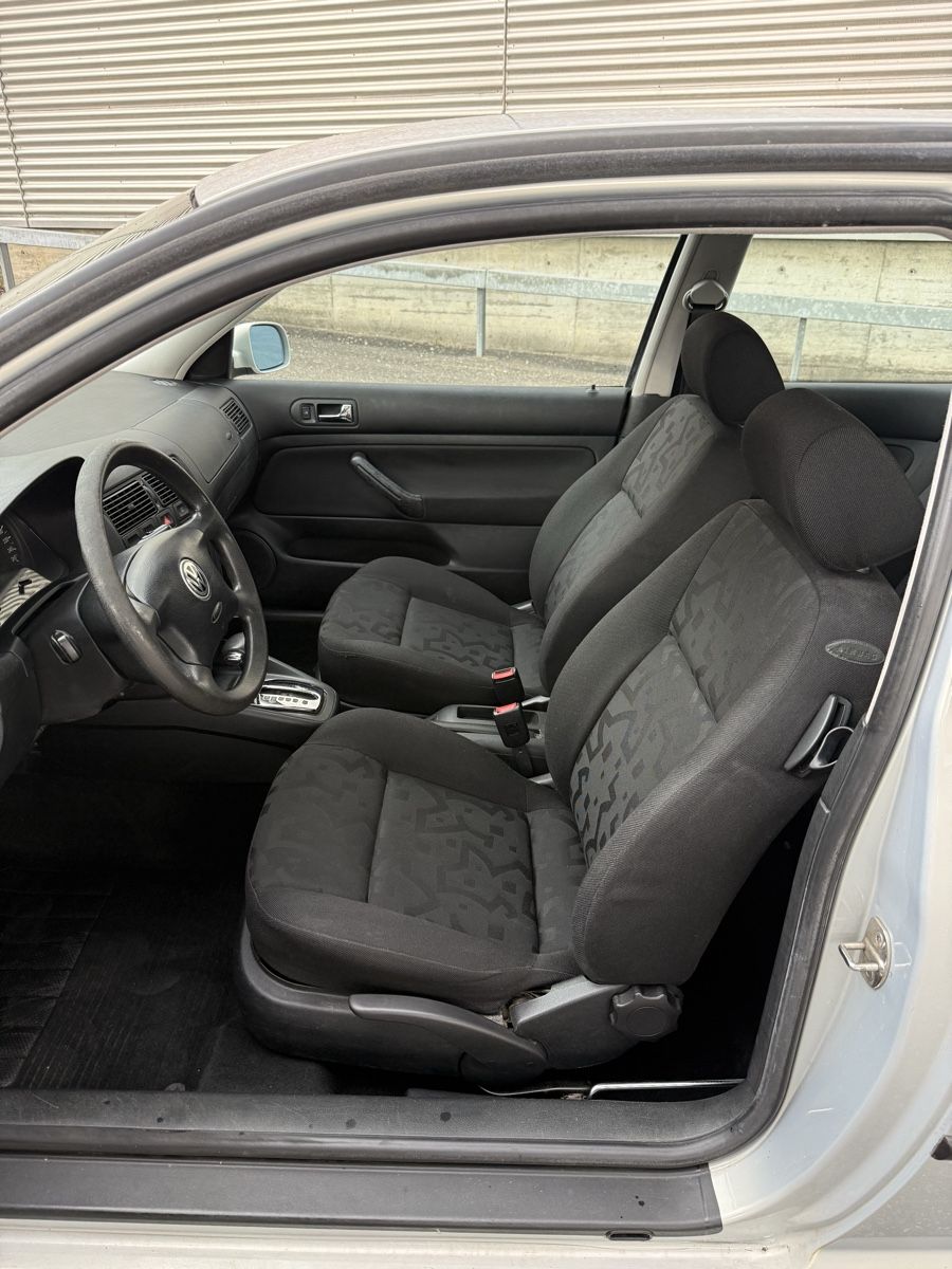 VW Automobili: VW GOLF IV 1.6 Automatique – Usato da Biel/Bienne venduto da MK_Cars 6