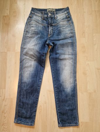 CLOSED Damenjeans Gr. 36 (ital. Originalgrösse 42)