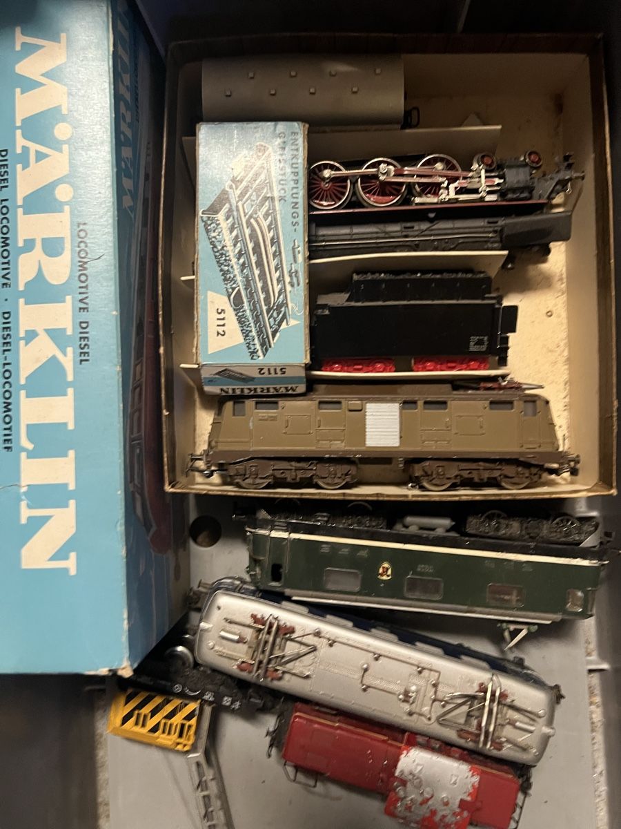Märklin Modelleisenbahnen: Marklin Eisenbahn Zubehör Loks Konvolut – Gebraucht aus Dittingen von Bellevista 4