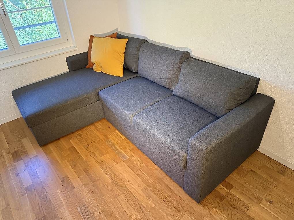 Divani: Bequemes Stoffsofa / Bettsofa  – Usato da Tann venduto da ScottyA