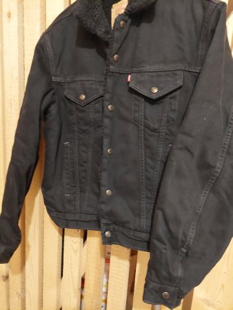 Veste jean  Levi's noir manche bouton  doublure laine M 38