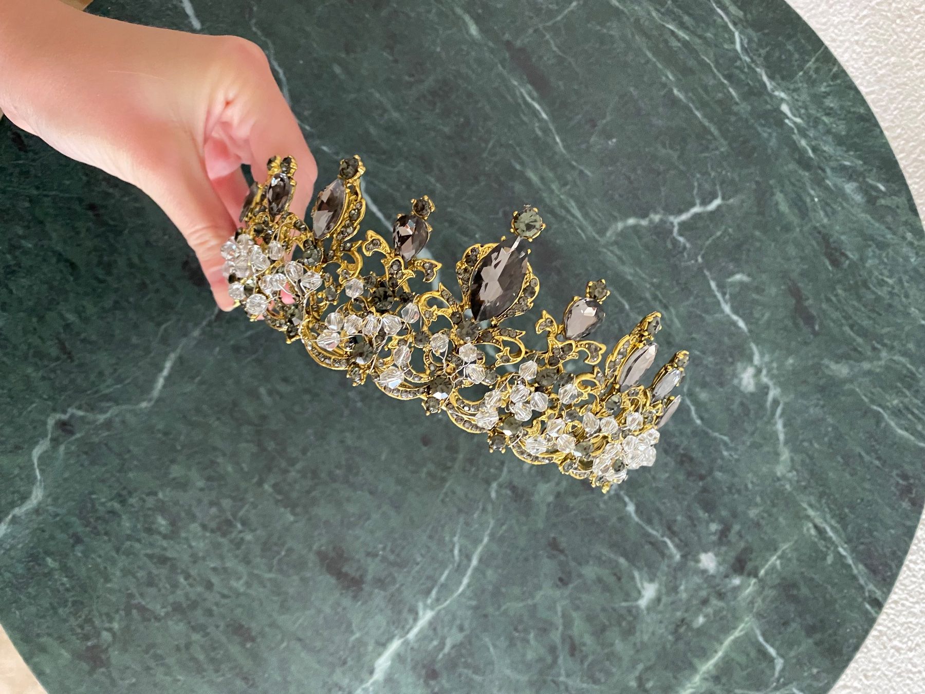 Accessori per capelli: Schöne Tiara / Krönchen / Shooting Accessoires – Usato da Olten venduto da ale_nb2x 1