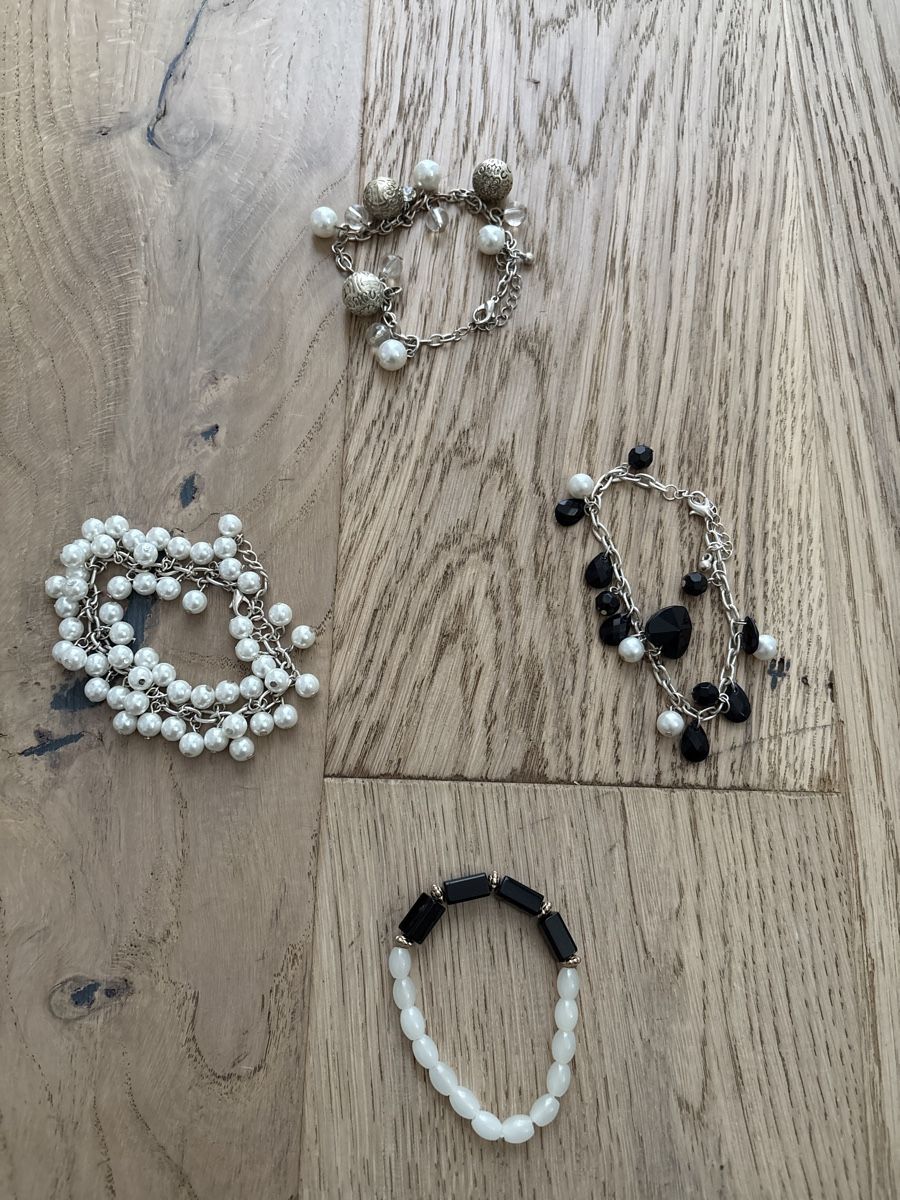 Catenine: Modeschmuck Set, 3 Halsketten und 4 Armbänder – Usato da Dietikon venduto da sue_qzb6 2