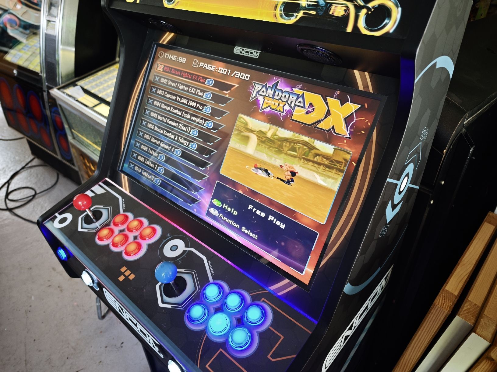 Machines à sous: Pandora's Box DX Arcade Machine gebraucht.  – D'occasion à Bettlach par Antares25 3