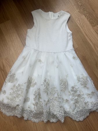 C&A Girls chic dress Size 110