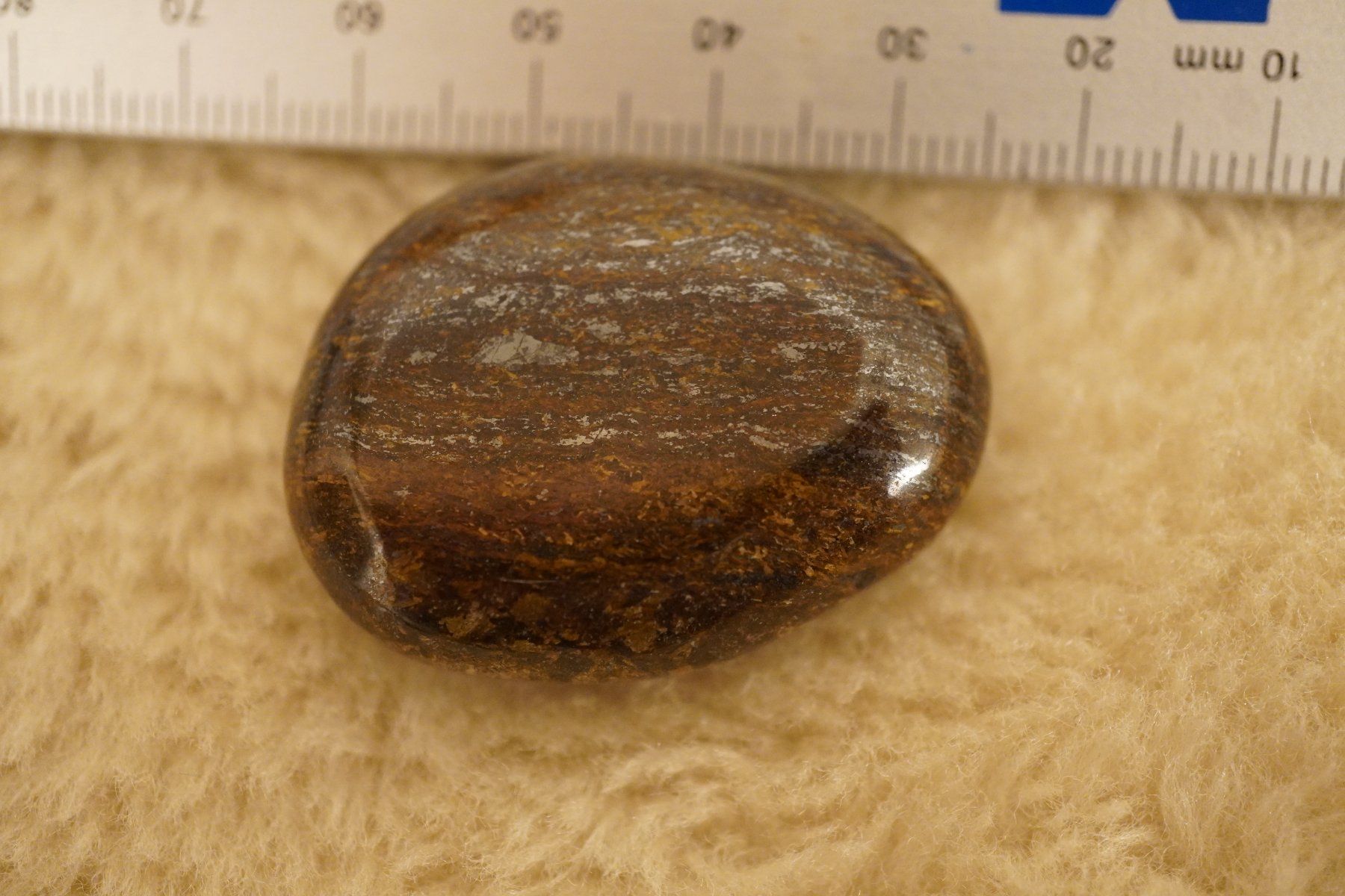 Minéraux & Lithothérapie: Bronzit     Scheibenstein    –Topstone- – Neuf avec emballage d'origine à Eschenbach SG par topstone 2