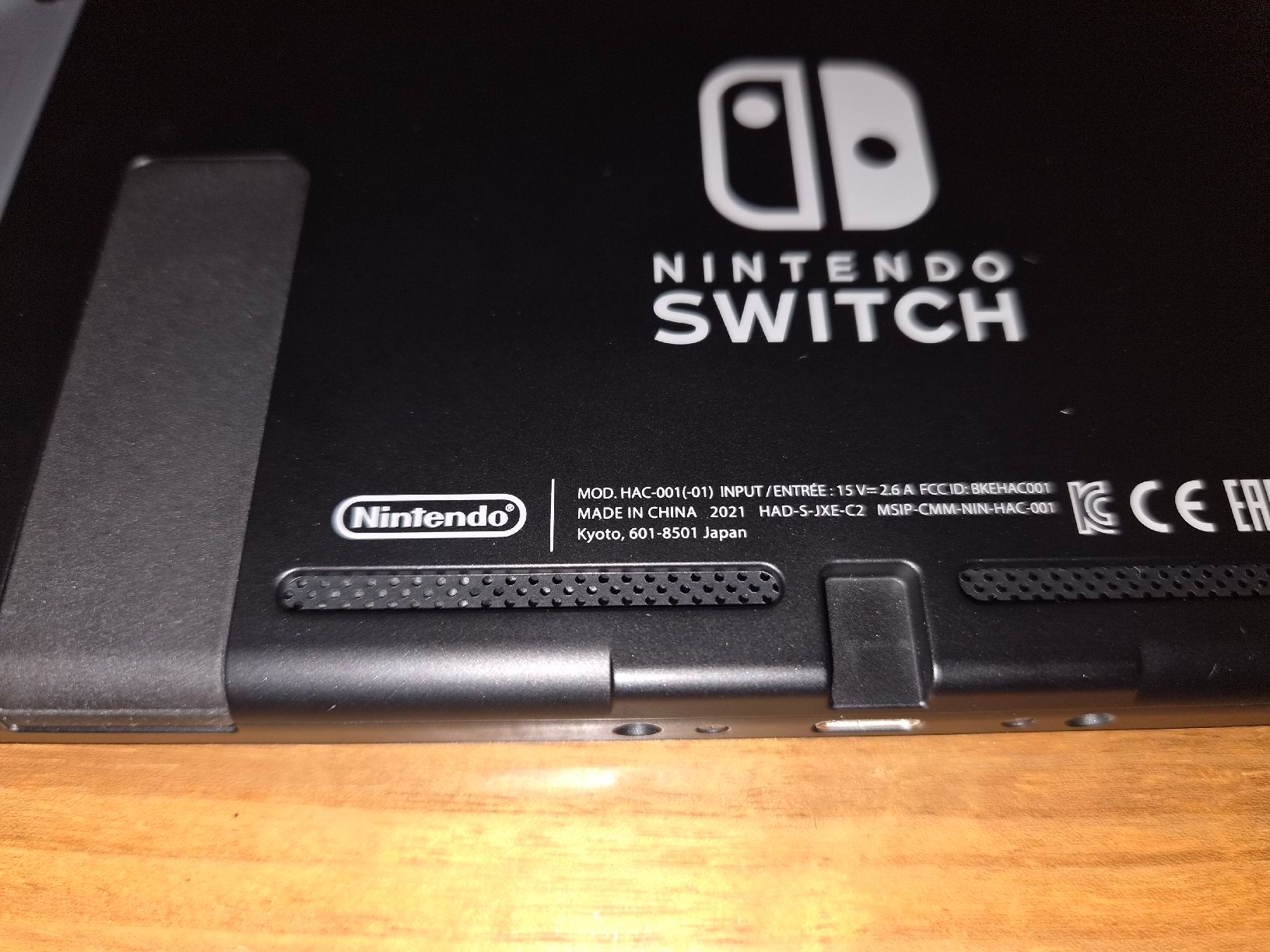 Nintendo Console: Nintendo Switch V2 (2021) – Usato da Niederbipp venduto da Mulmar 3