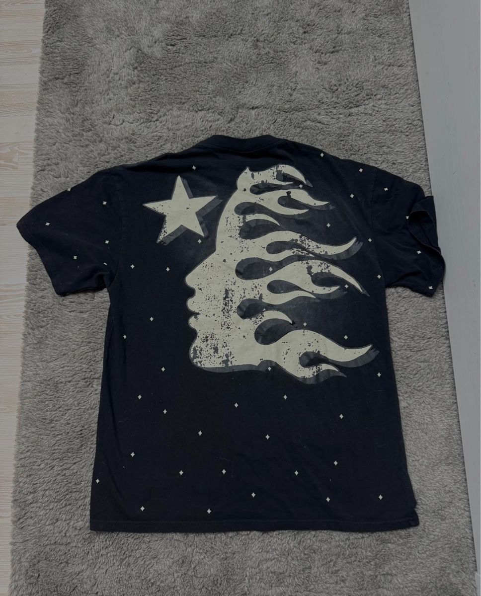 T-shirts: Hellstar T-shirt – Neuf (Voir description) à Emmenbrücke par tan_l6x8 1
