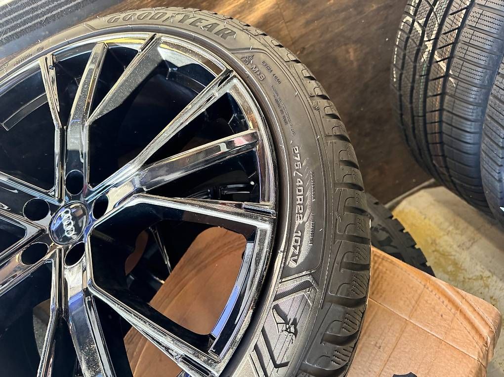 Pneumatici & Ruote complete: Winterräder Audi RSQ8 275/40R22 – Usato da Schaffhausen venduto da ranaldoautomobile 1