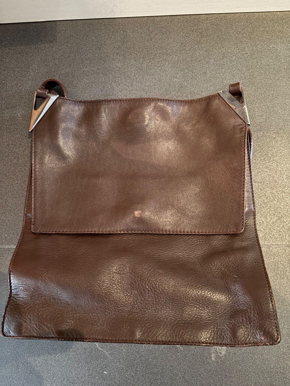 Globus Borse da donna: Braune Ledertasche – Usato da Bern venduto da _nik_01 2