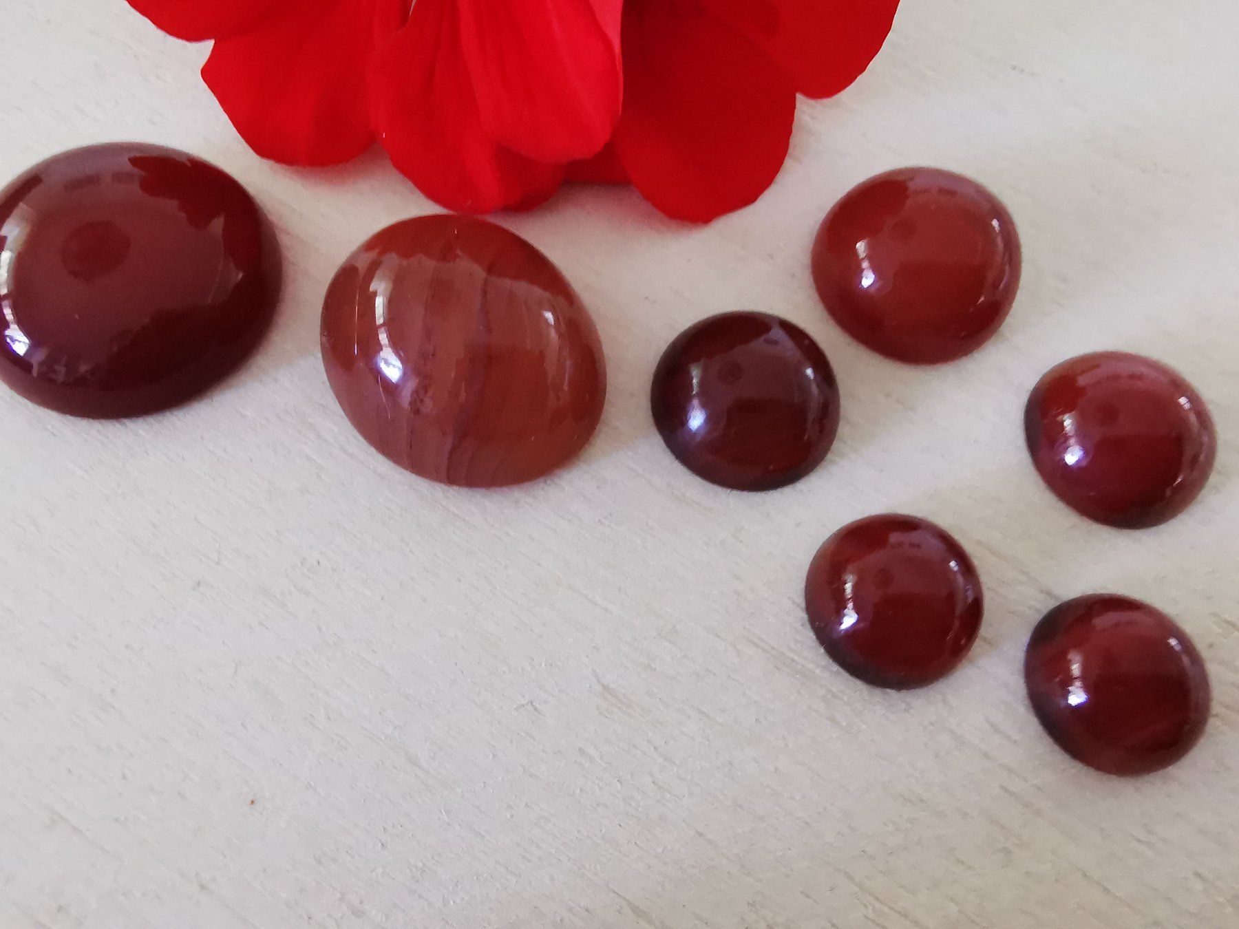 Minerali & Pietre curative: 7 Stk. diverse Karneol Cabochon / Lager-Sondererkauf – Nuovo (secondo la descrizione) da Dierikon venduto da Buntspecht-10 6