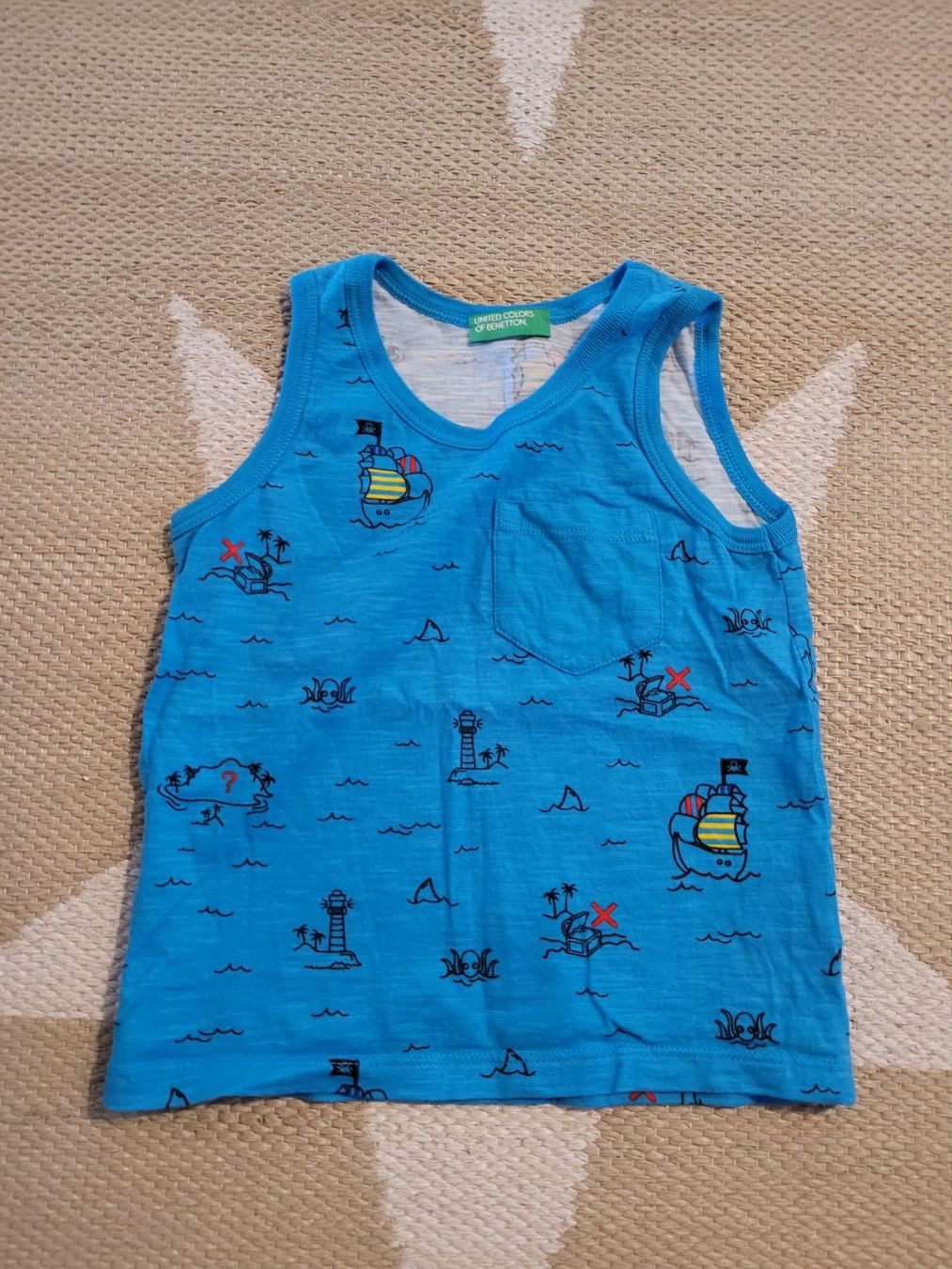 Benetton Hemden, Tops & T-Shirts: T-Shirt Benetton gr. 80 – Gebraucht aus Inwil von Flower2325